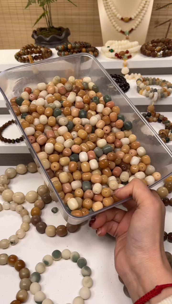 【闪购商品】白玉菩提手串卡13年糕散珠18颗