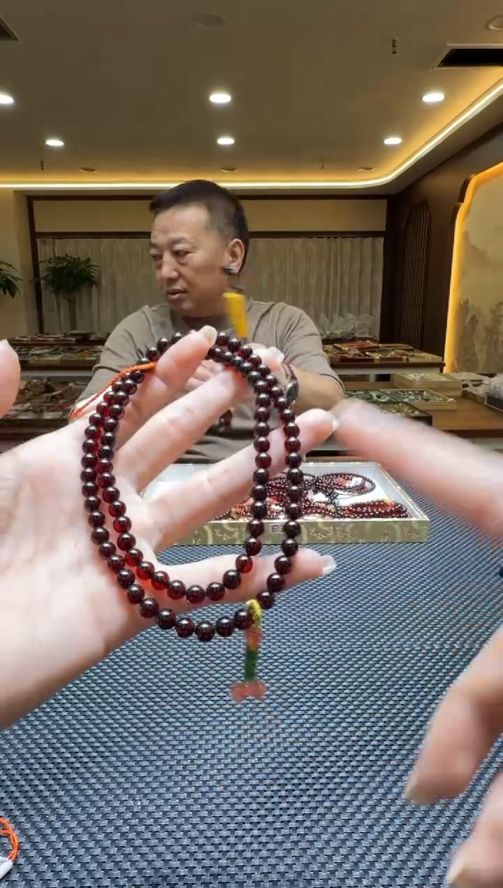 琥珀颈饰未镶嵌项链