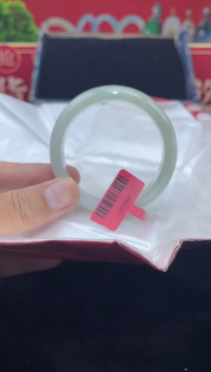 【闪购商品】翡翠手镯未镶嵌手镯8