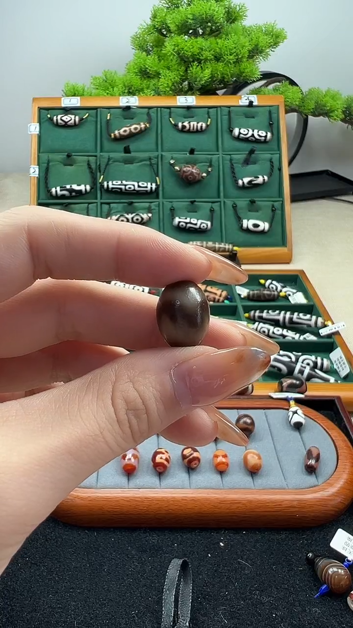 玛瑙/玉髓（覆膜）颈饰未镶嵌28.（微瑕随机发货）