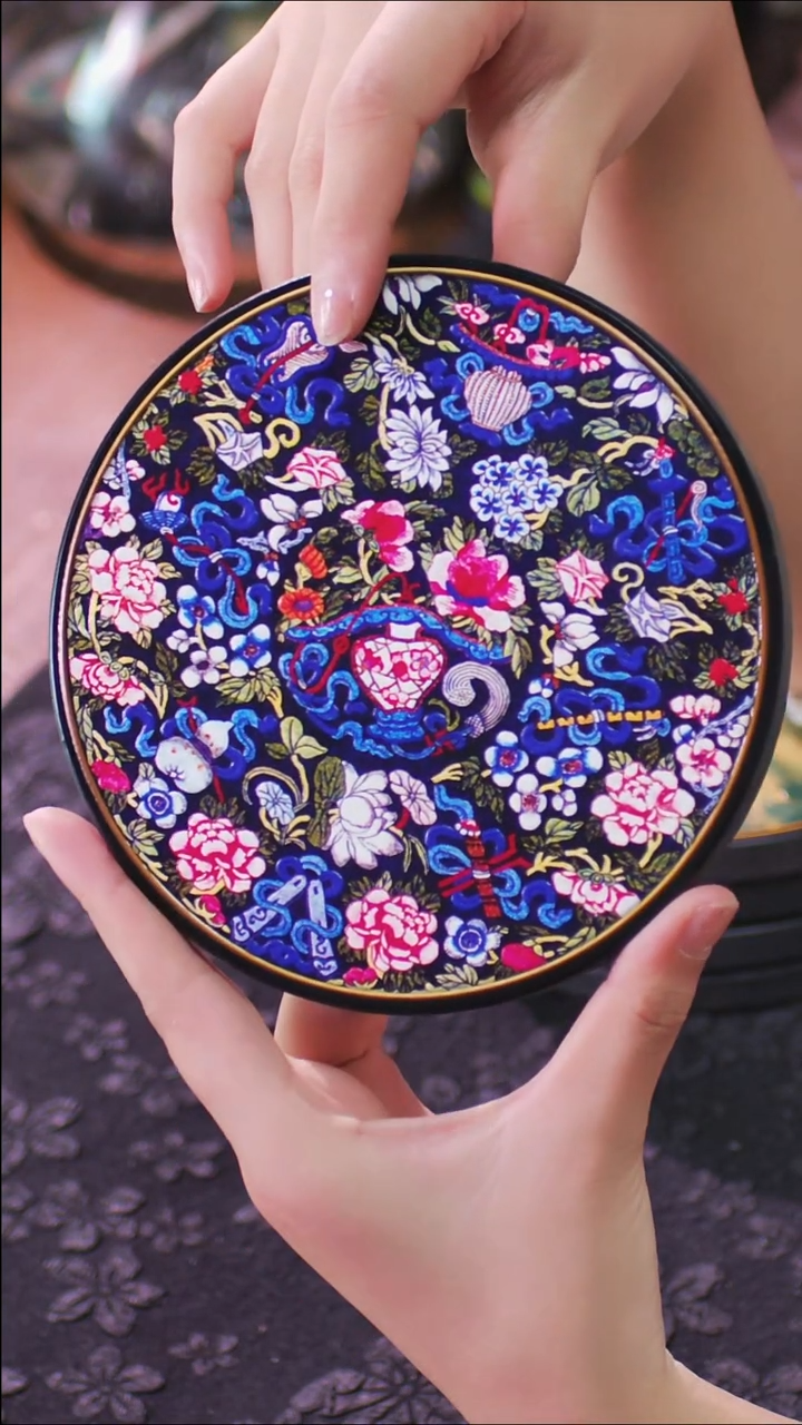 壹藏贰宝暗八仙图案大垫子一片