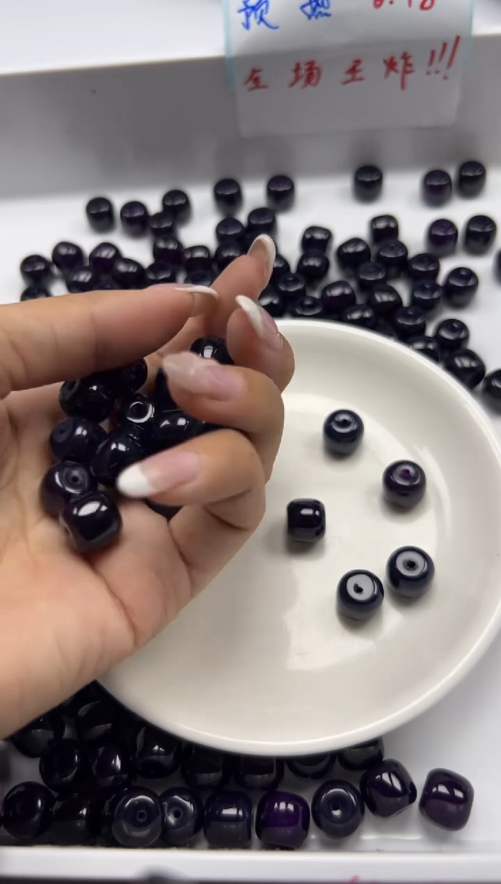 玛瑙/玉髓颈饰未镶嵌x204舒俱来老型11*10mm10颗