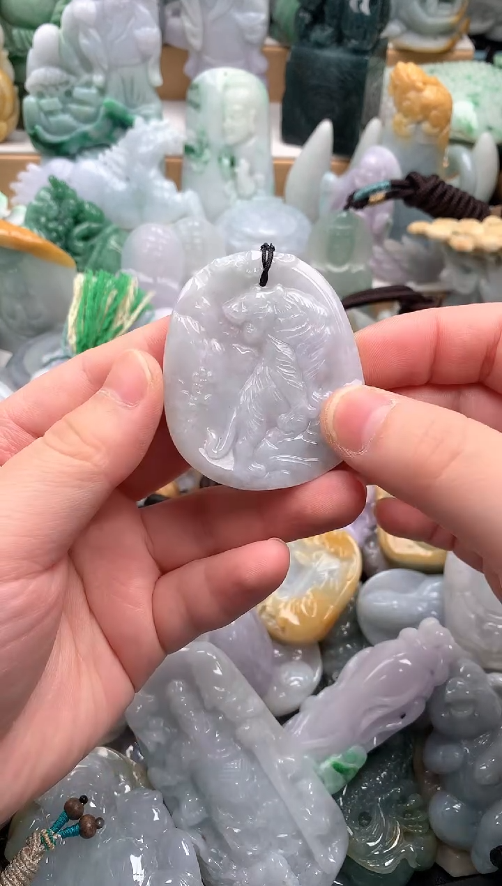 吊坠(不含链)未镶嵌翡翠1