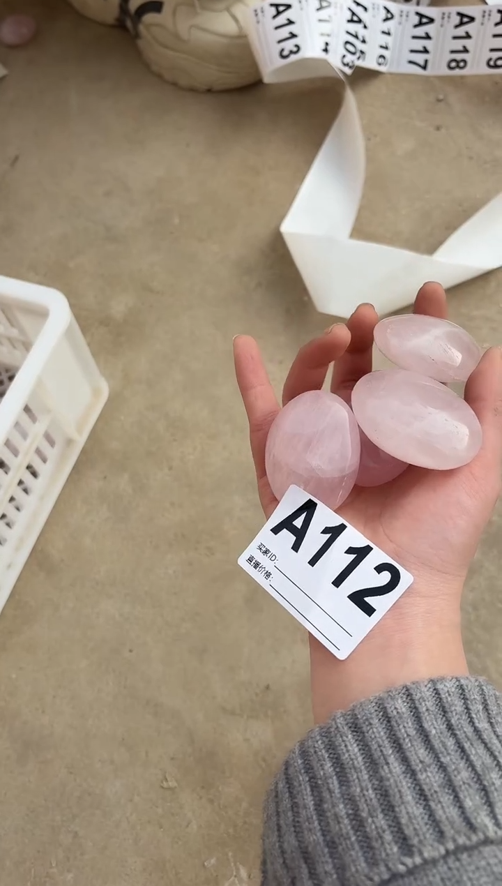 【闪购商品】水晶摆件未镶嵌粉水晶手把件多样性发一个 112