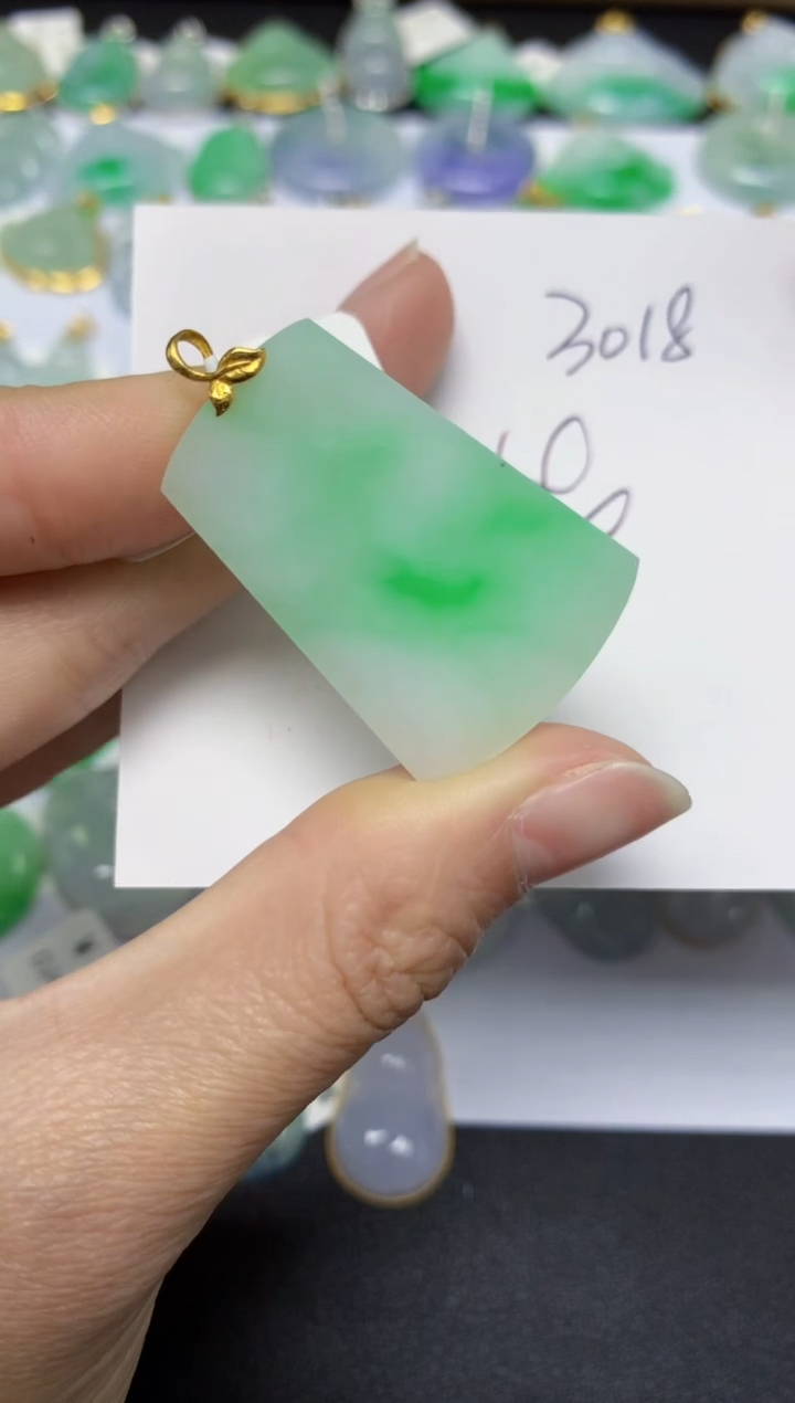 【闪购商品】翡翠颈饰18K金镶嵌 天然翡翠A货