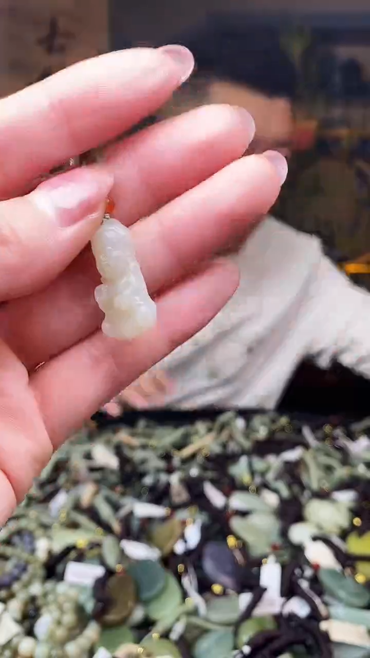 颈饰未镶嵌和田玉多样性发货，拍一发一