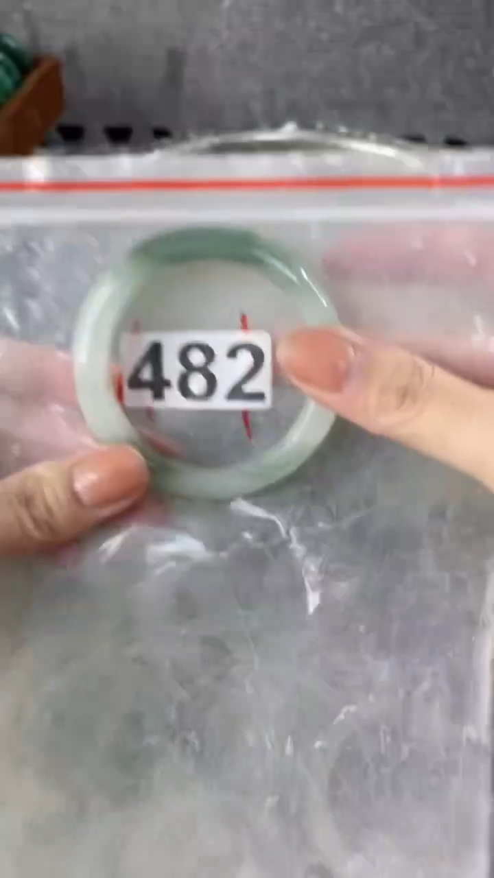 【闪购商品】石英质玉手镯未镶嵌5253+482