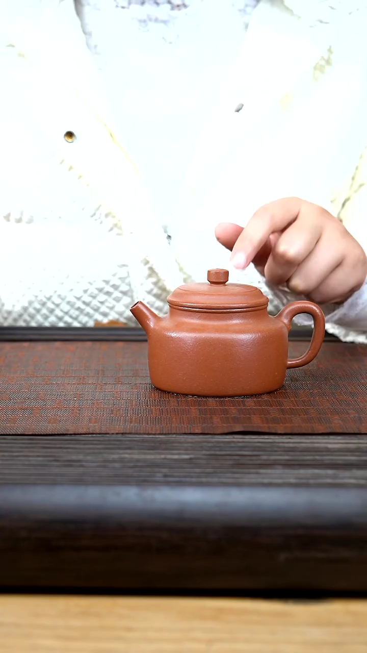 【闪购商品】紫砂茶壶红降坡 德钟