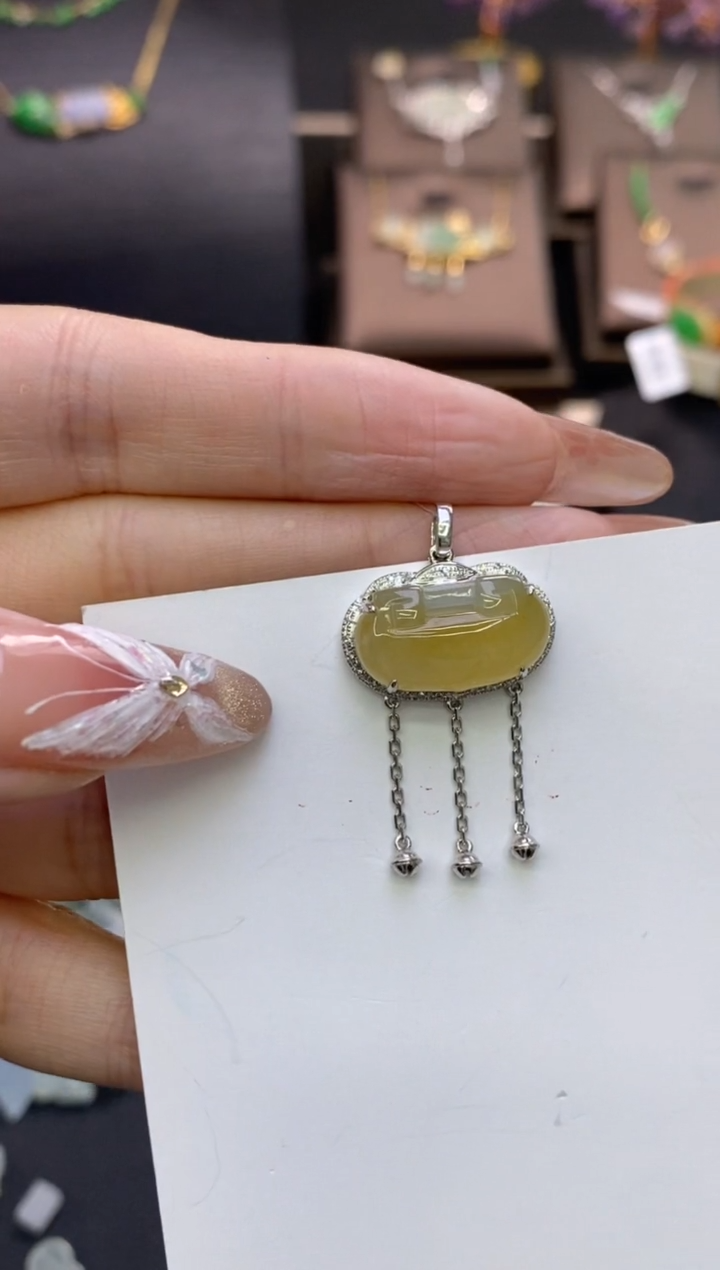 【闪购商品】翡翠颈饰18K金镶嵌净货16277