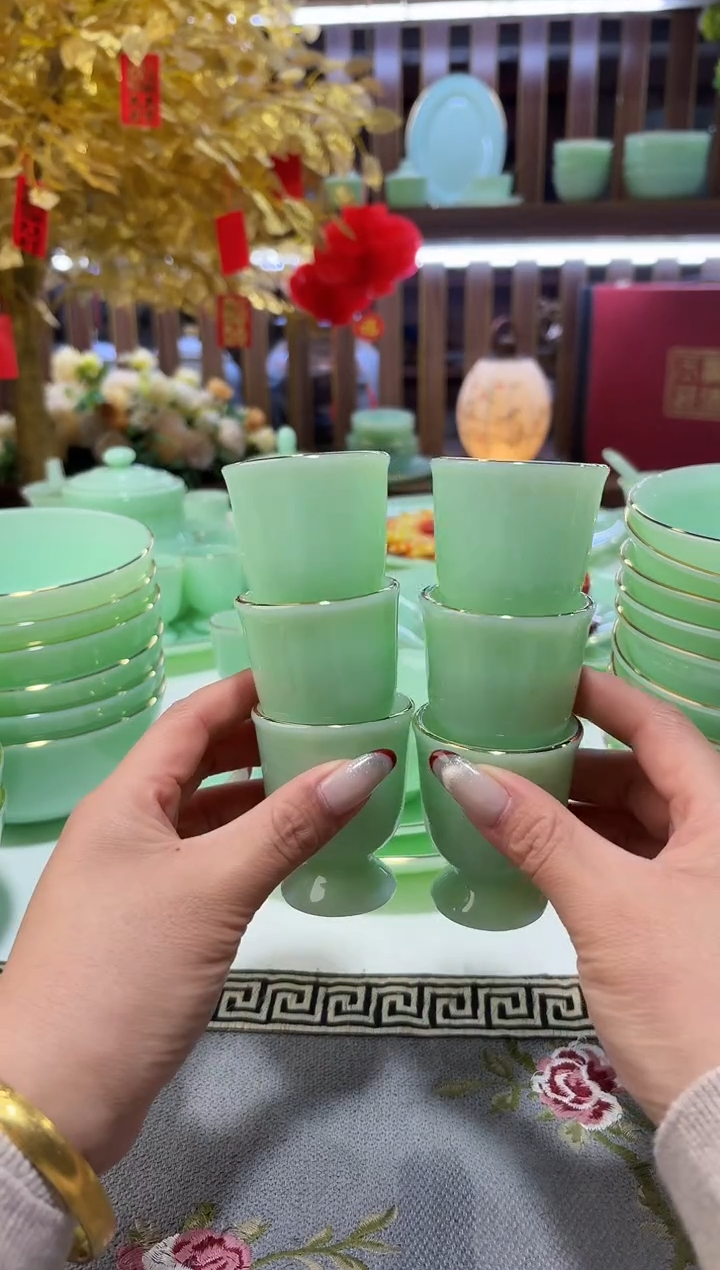 玉瓷高足酒杯6只酒具