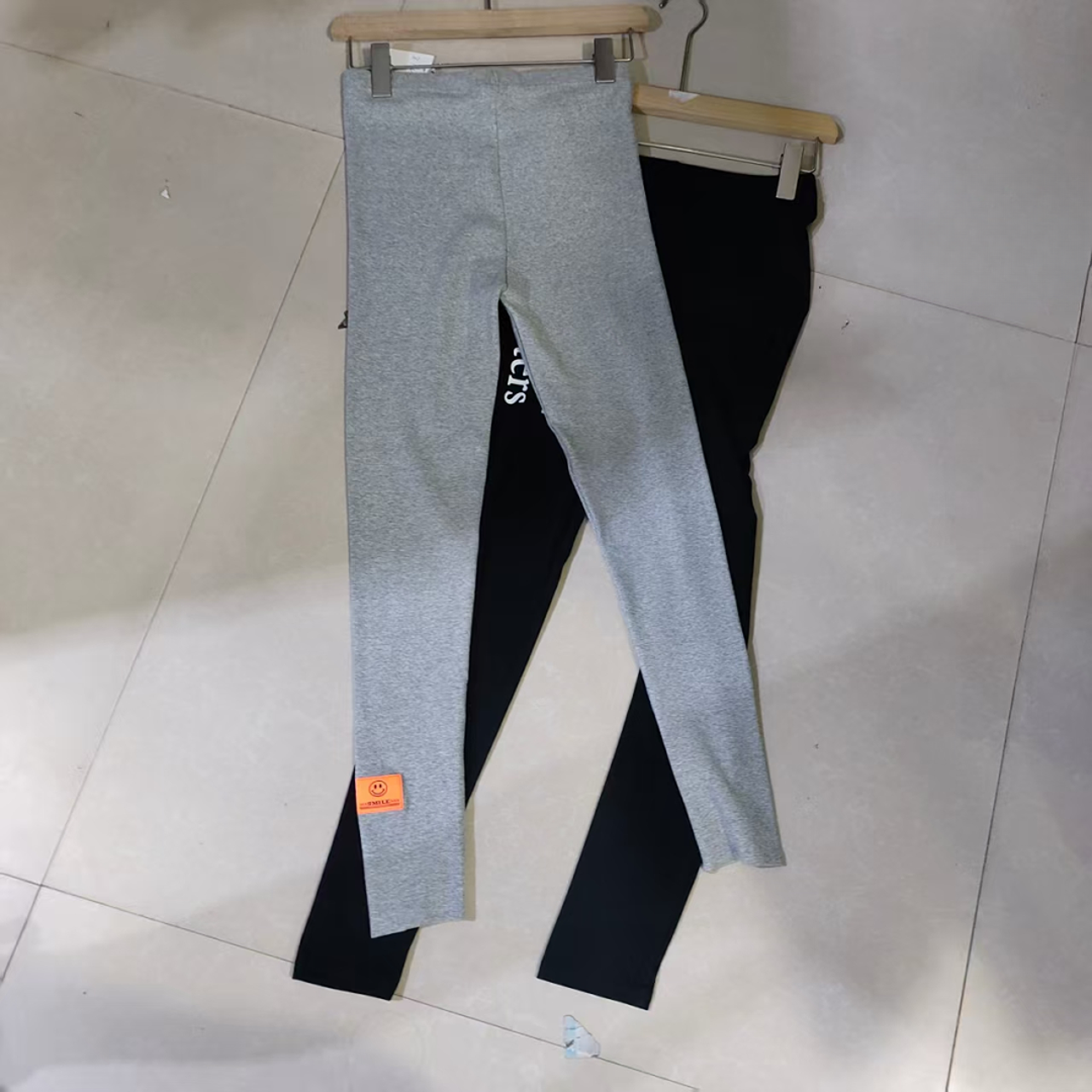 8710款  休闲百搭打底裤组合