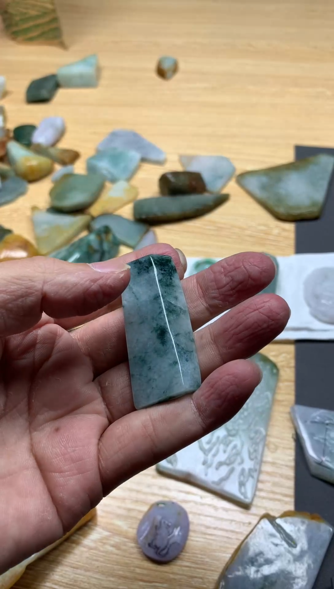 【闪购商品】翡翠颈饰未镶嵌天然翡翠A货