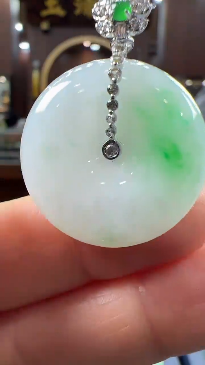 【闪购商品】翡翠挂件18K金镶嵌平安扣不含链