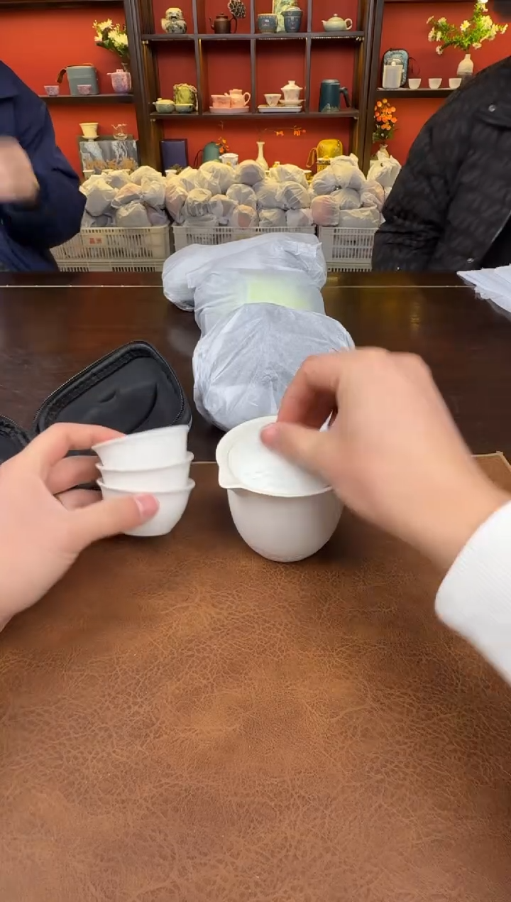 【闪购商品】纯白 1111111111111
