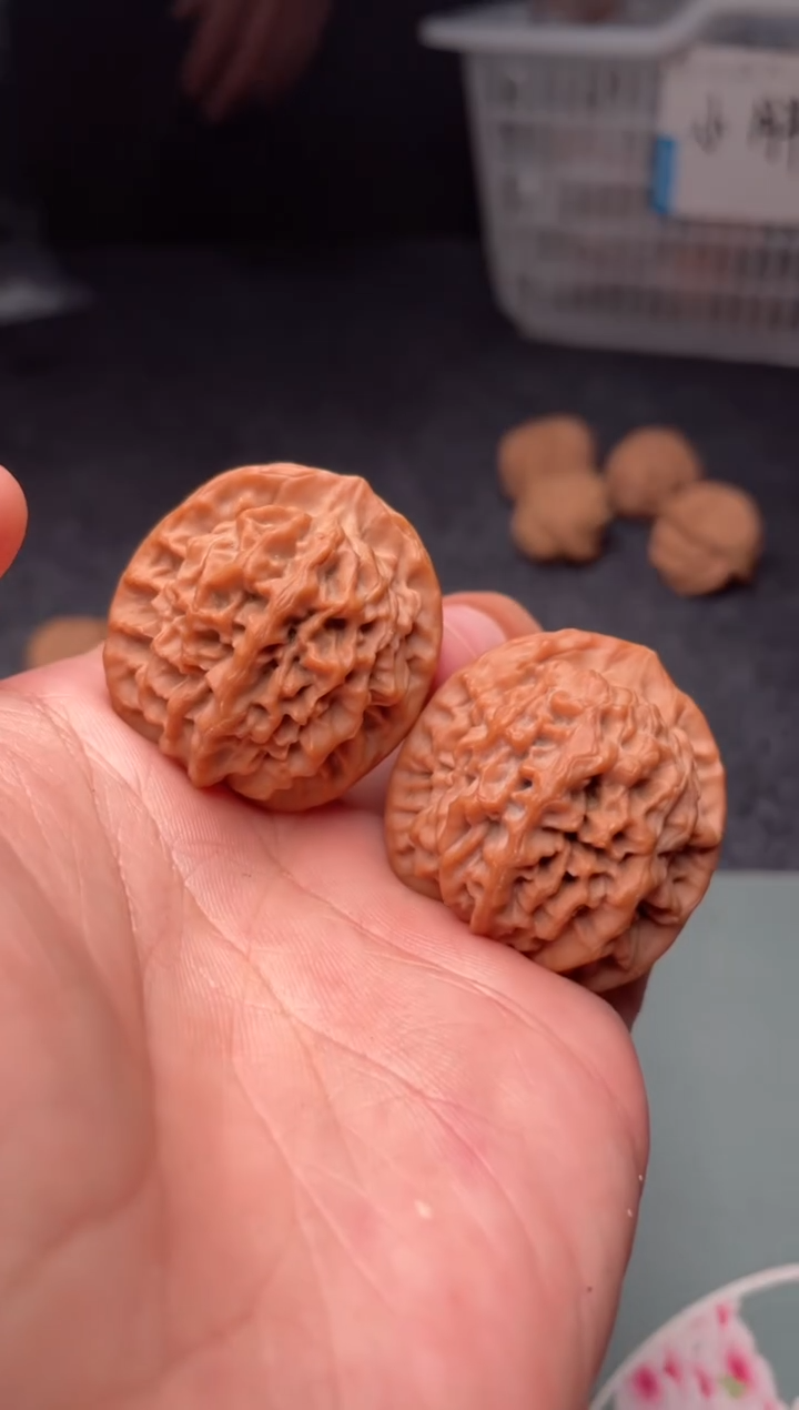 把件文玩核桃a325   秦闷34尺