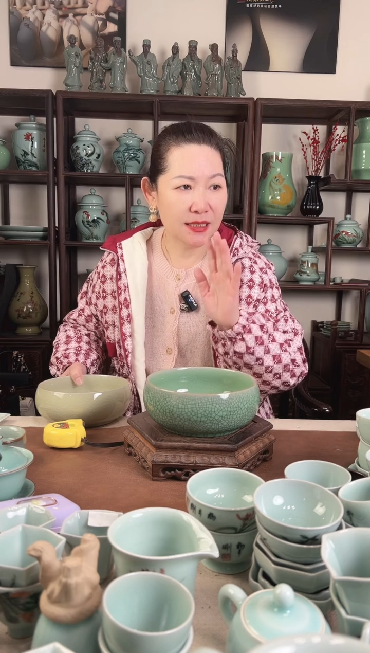 龙泉青瓷 哥窑 梅青 水洗