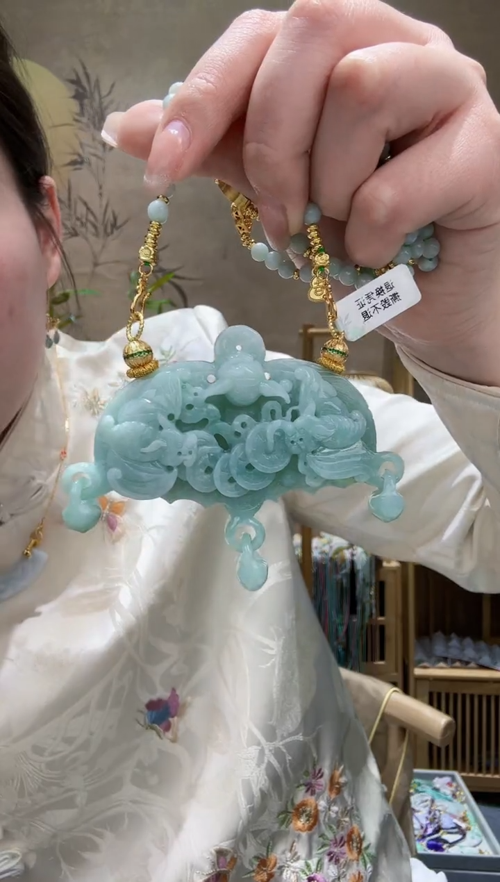 【闪购商品】翡翠颈饰未镶嵌吊坠