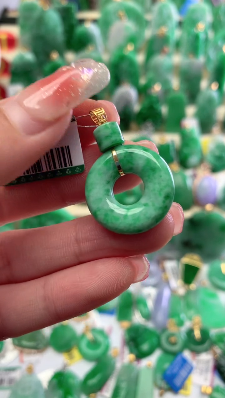 【闪购商品】翡翠颈饰18K金镶嵌挂件