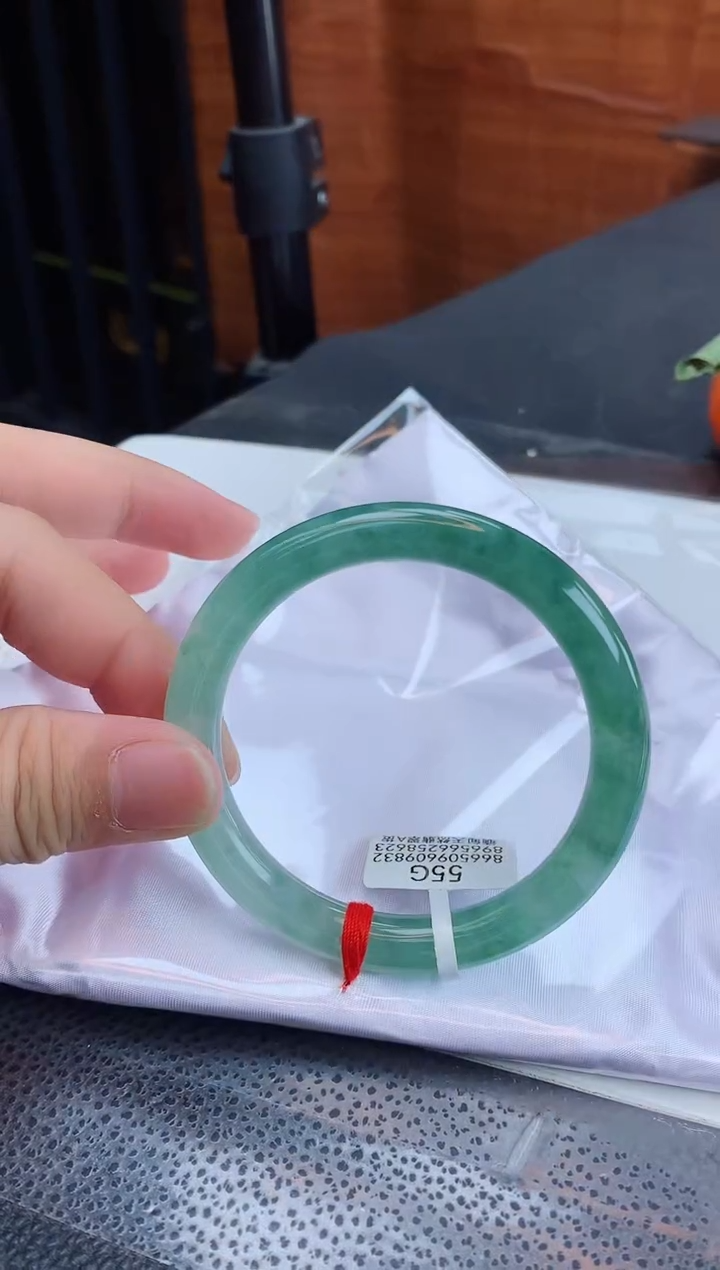 【闪购商品】翡翠手镯未镶嵌缅甸天然翡翠A货手镯