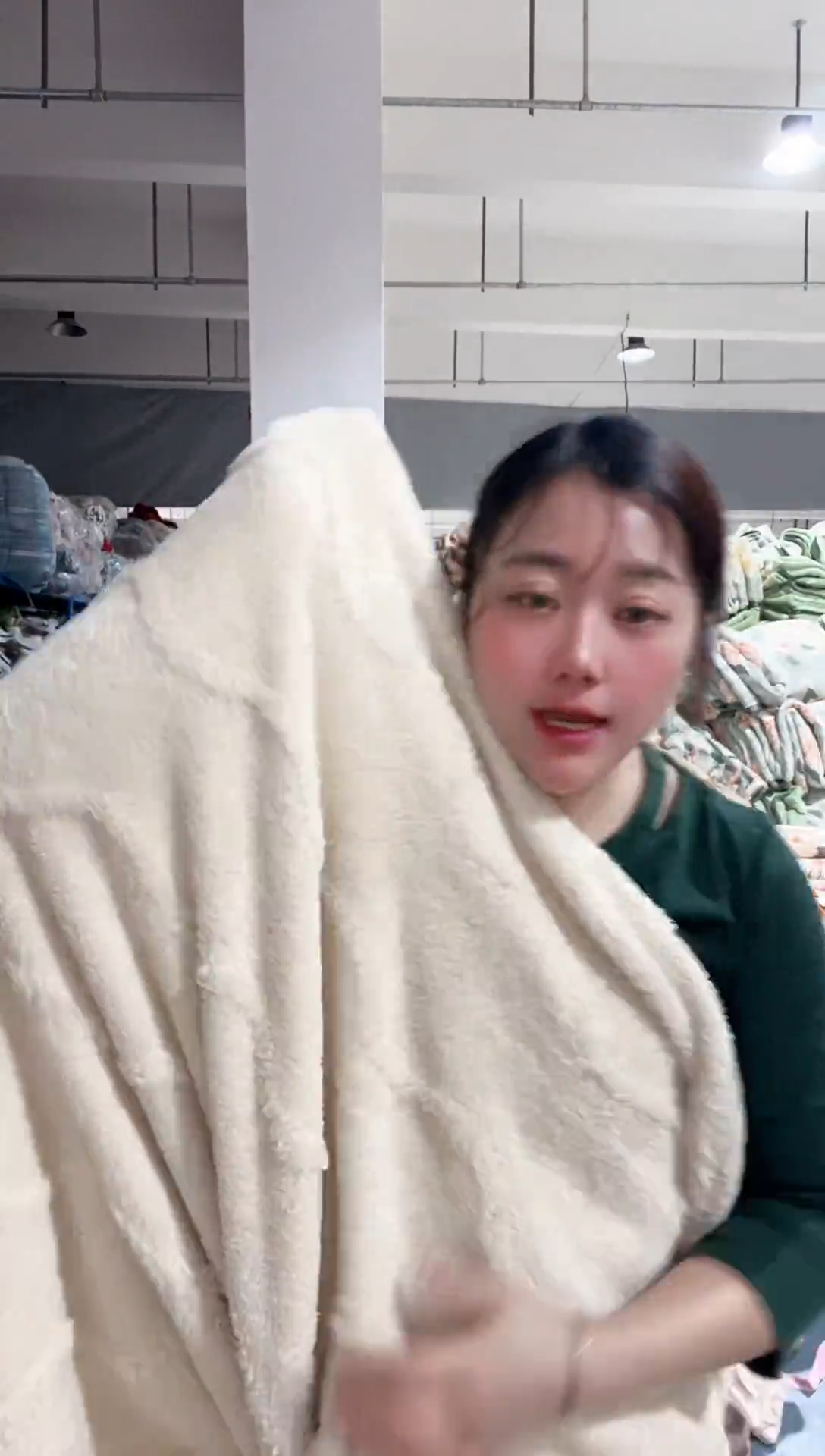 牛奶绒奶咖色 波浪纹 塔芙蓉毛毯  2.0*2.3米  瑕疵