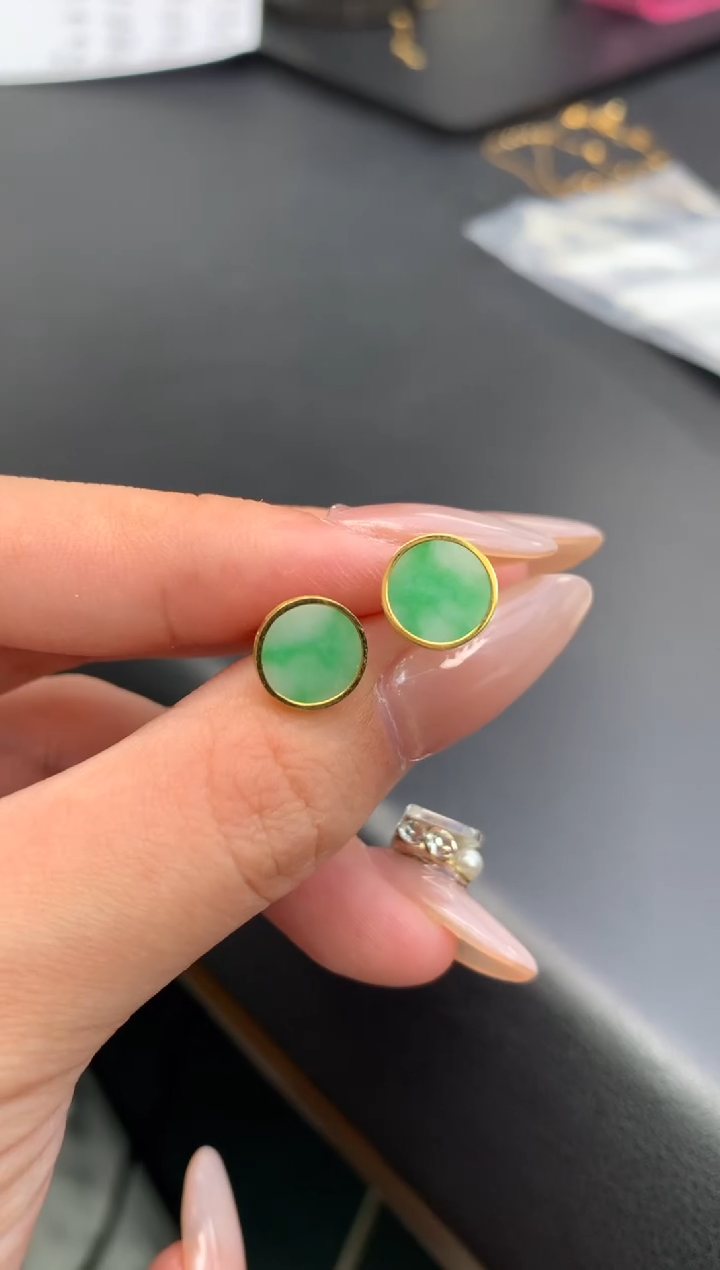 18K金镶嵌挂件翡翠48小时鉴赏期 退货不扣服务费