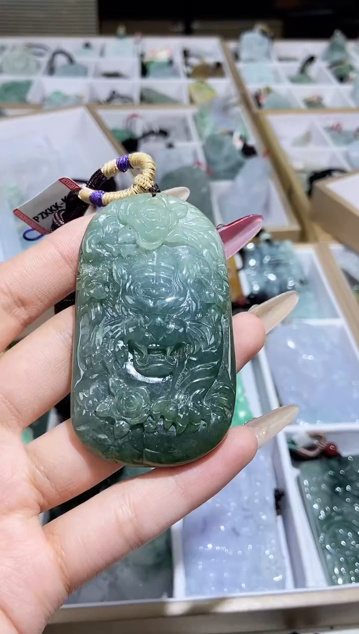 【闪购商品】翡翠颈饰未镶嵌天然缅甸翡翠A货未镶嵌