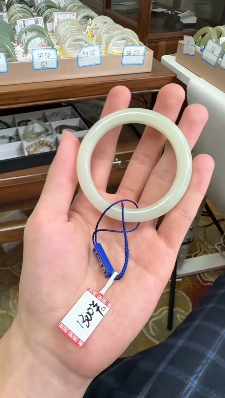 未镶嵌手镯和田玉52-180