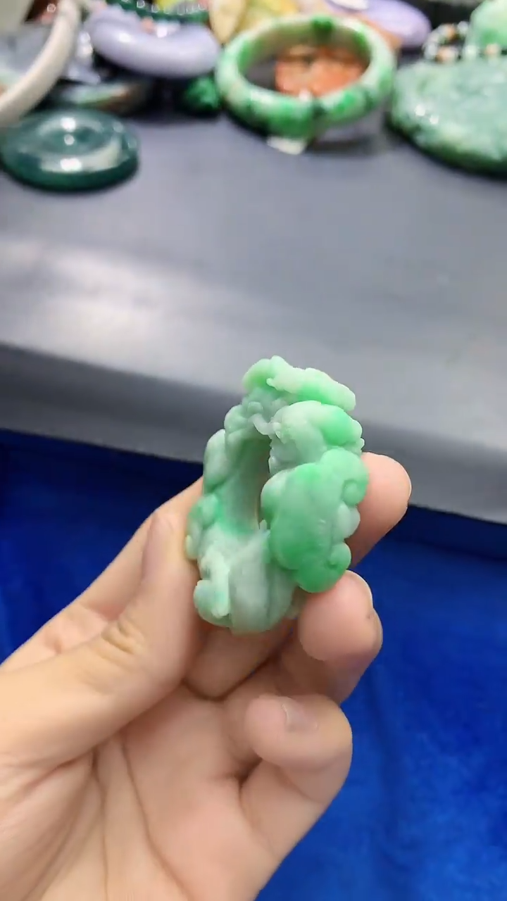 颈饰未镶嵌翡翠天然缅甸a货翡翠