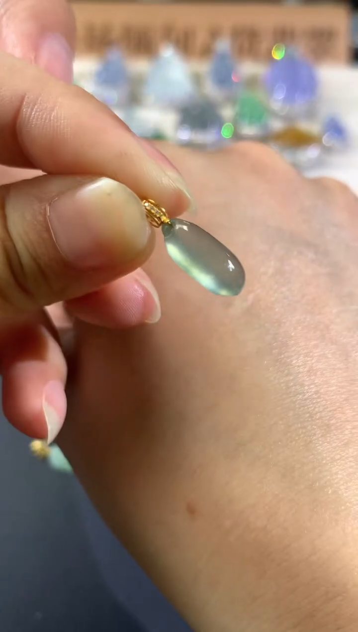 吊坠(不含链)18K金镶嵌翡翠A514|580