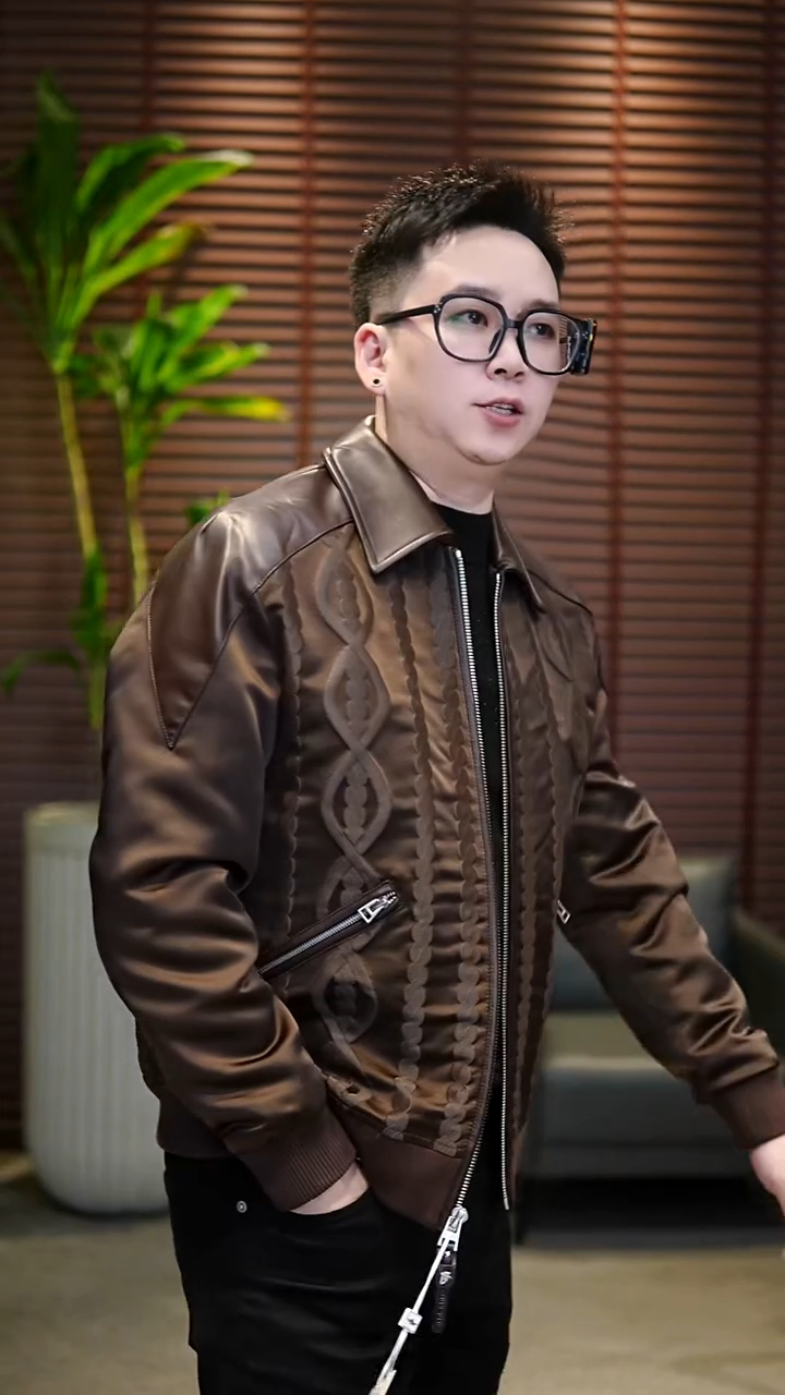 54码（ 160-175斤）拼皮夹棉夹克咖色8092