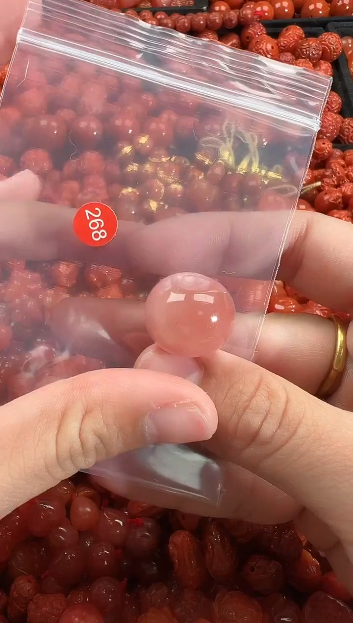 颈饰未镶嵌南红玛瑙1
