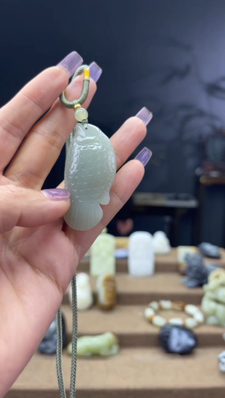 颈饰未镶嵌和田玉1