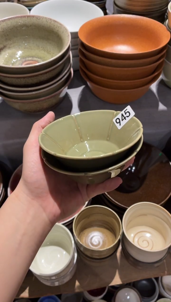 瓷片煎***?945 绿色花瓣碗2个