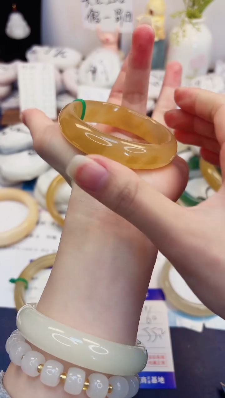 【闪购商品】石英质玉手镯未镶嵌161-财气镯-圈口55