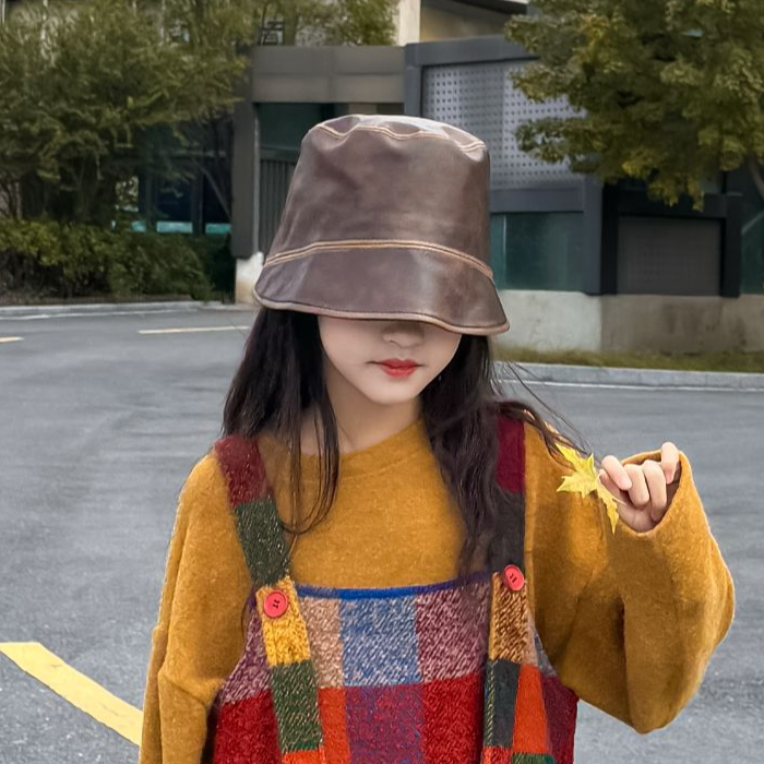 儿童帽子女2025新款秋冬季洋气女童盆帽韩版PU渔夫帽皮质水桶帽
