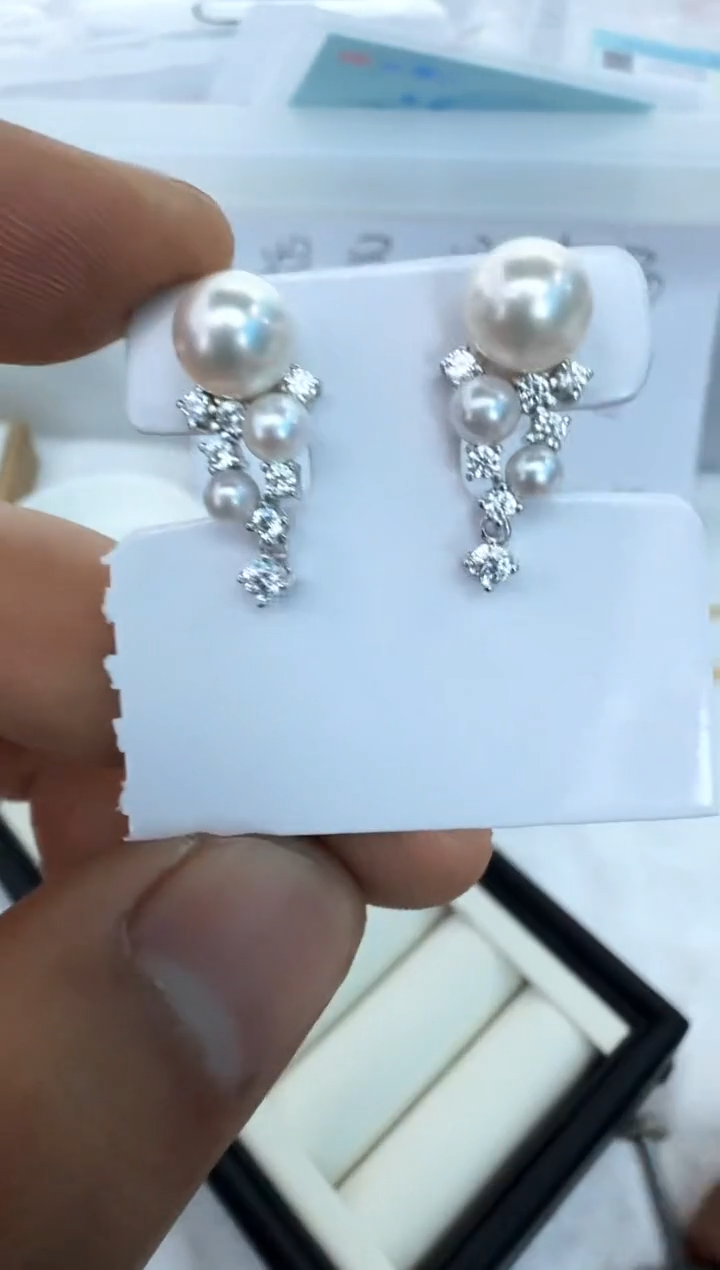 【闪购商品】海水珍珠耳饰银S925镶嵌耳钉