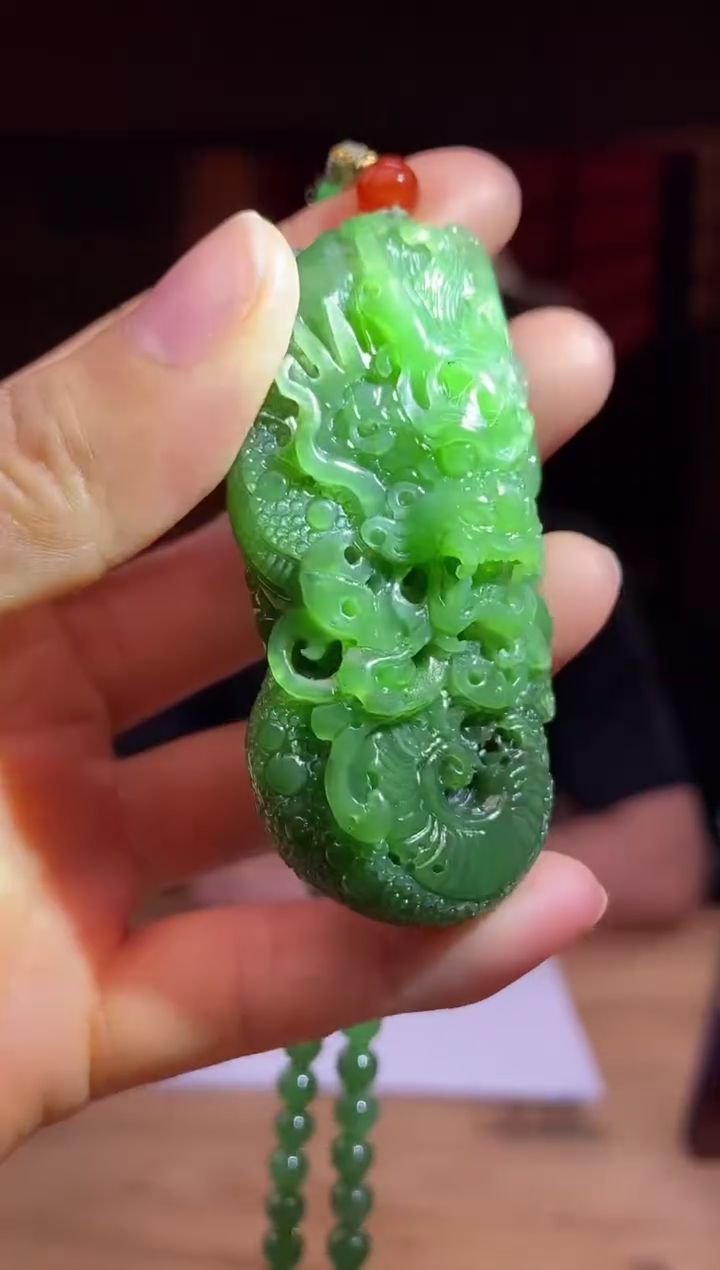 和田玉未镶嵌颈饰d938