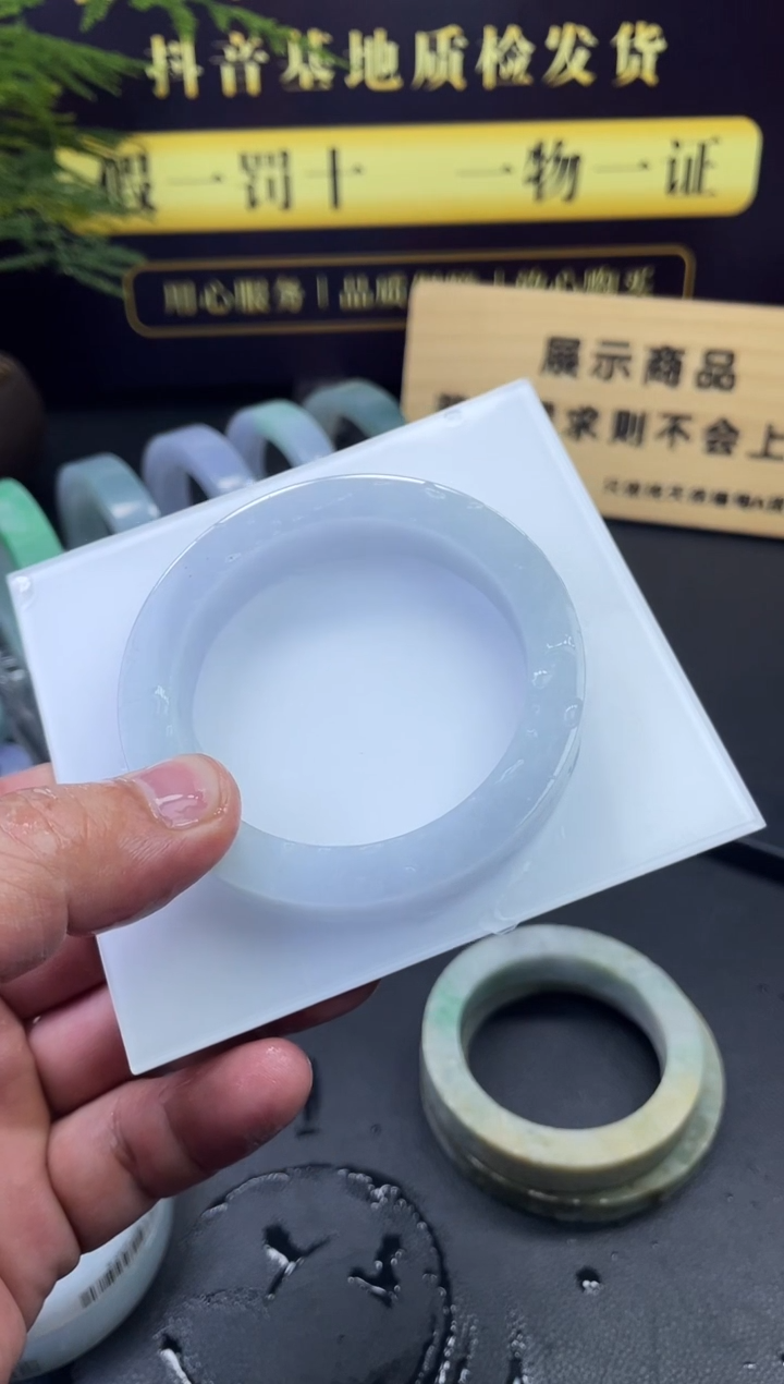 定制翡翠手镯未镶嵌翡翠手镯圈口可定制