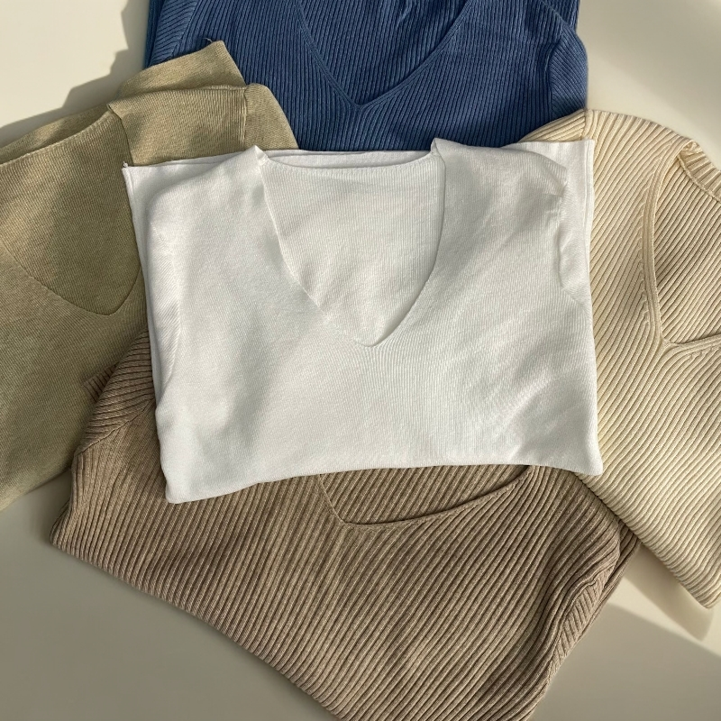 针织长袖女士毛衣女潮流时尚尾货NO退NO换（直播间随机过款链接）