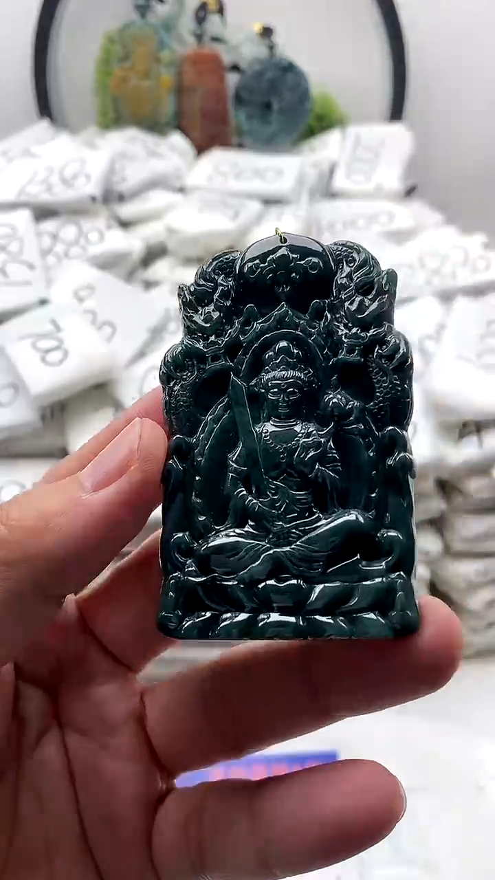 【闪购商品】翡翠颈饰未镶嵌虚空藏