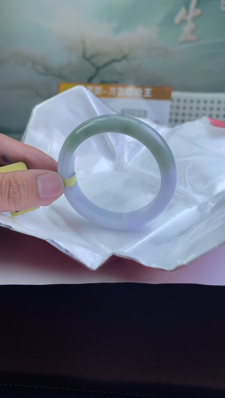 翡翠手镯未镶嵌11翡翠手镯