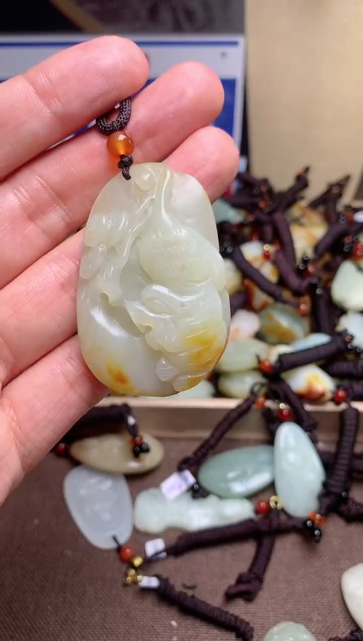 【闪购商品】和田玉颈饰未镶嵌1