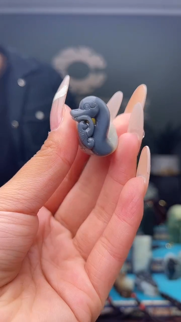 未镶嵌和田玉挂件1