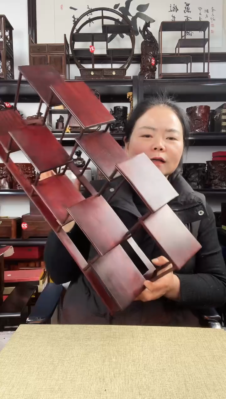 木十步老李红木工艺品