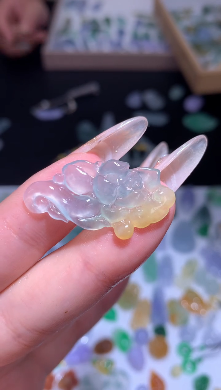 未镶嵌定制翡翠莲花