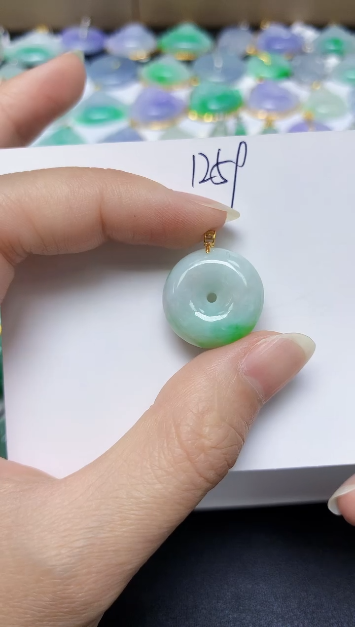 翡翠未镶嵌颈饰 天然缅甸翡翠A货