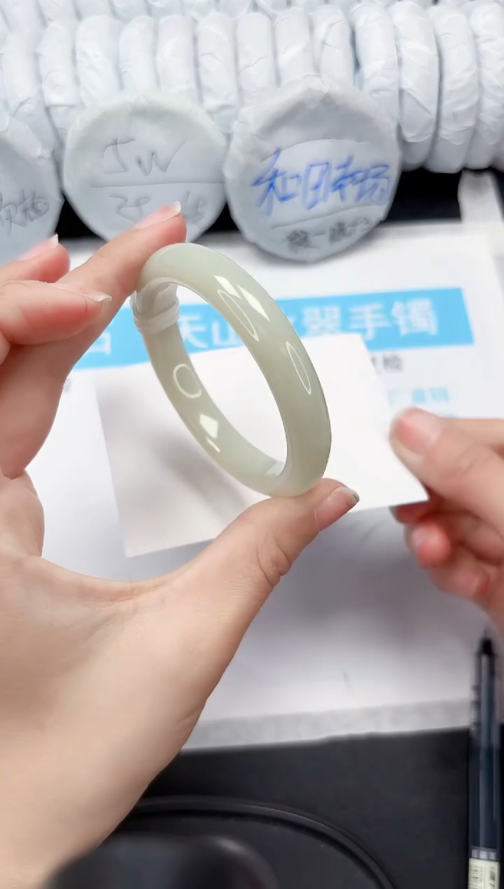 【闪购商品】和田玉手镯未镶嵌203-53.9