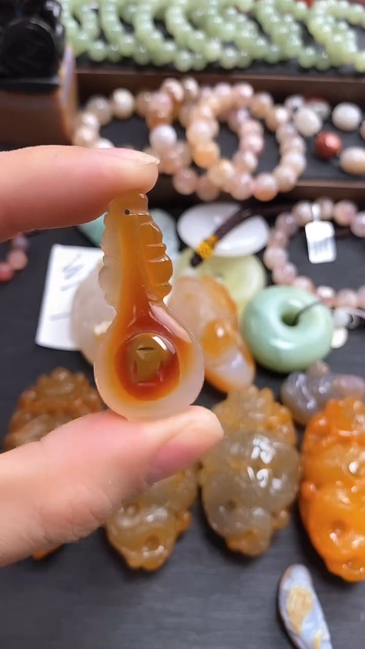 【闪购商品】玛瑙/玉髓吊坠未镶嵌1