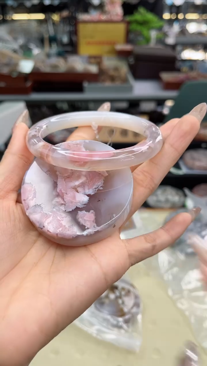 【闪购商品】石英质玉手镯未镶嵌62圈口（赠品镯心）6540156