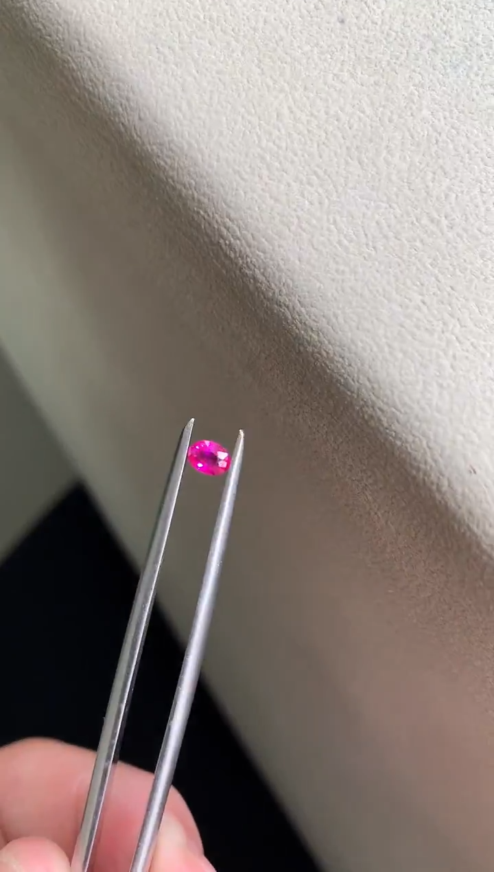 裸石红宝石裸石  